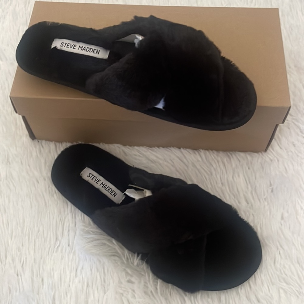 New Steve Madden slippers
